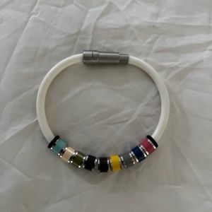 Bracelet with removable beads